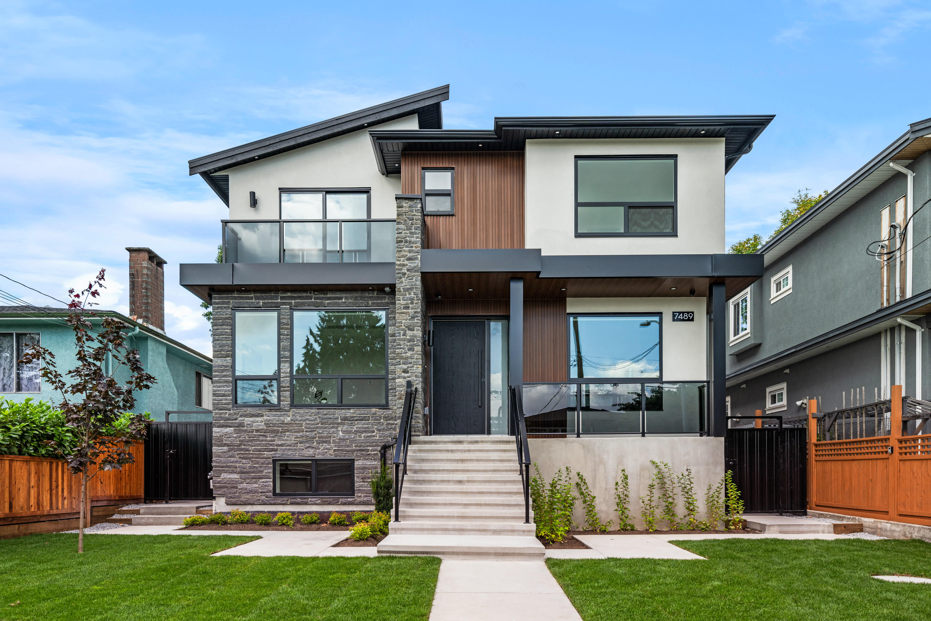 Modern home by Anu Homes Ltd